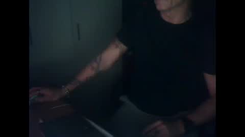 demonnn651 online show from 10/22/25, 03:07