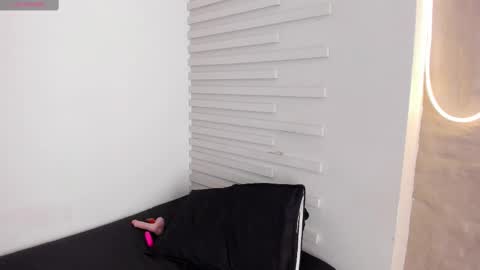 demy_ruiz online show from 02/25/25, 02:14