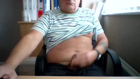 Snapshot of den66_ chatting on 01/17/26, 03:28 den66_ online show from 01/17/26, 03:28