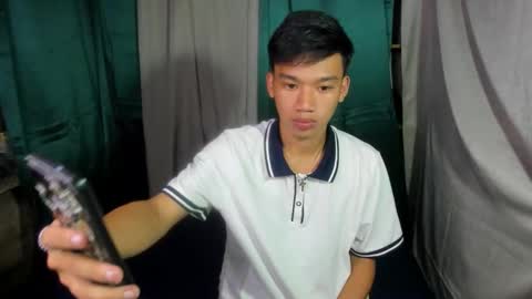 Snapshot of den_cummers chatting on 03/22/26, 10:51 den_cummers online show from 03/22/26, 10:51