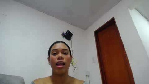 Snapshot of dena_k_ chatting on 09/09/25, 07:24 Dena k s online show from 09/09/25, 07:24