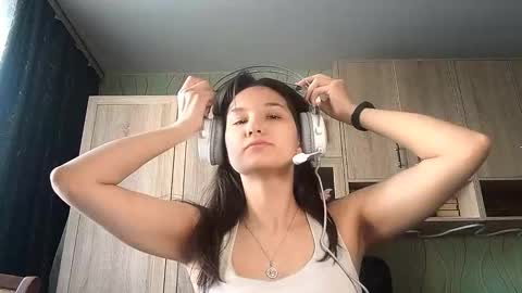 Deni online show from 03/18/26, 07:11