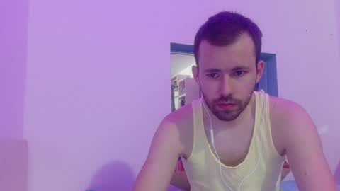 Snapshot of denboyxx chatting on 02/09/25, 09:49 Den online show from 02/09/25, 09:49