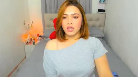 Snapshot of dencyleander chatting on 02/08/26, 07:56 Demi online show from 02/08/26, 07:56