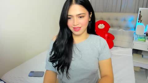 Snapshot of dencyleander chatting on 03/01/26, 08:27 Demi online show from 03/01/26, 08:27