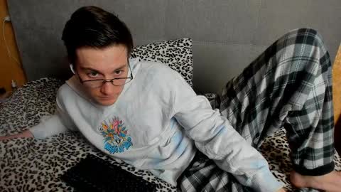 Snapshot of deni_boy99 chatting on 03/31/26, 07:14 Deni online show from 03/31/26, 07:14