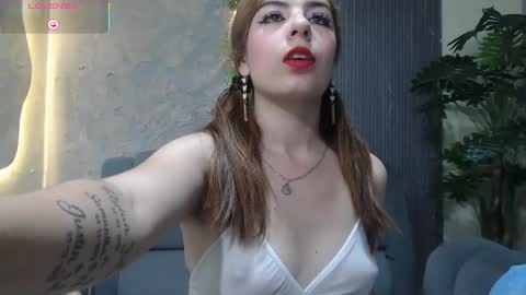 Laura online show from 10/26/25, 12:22