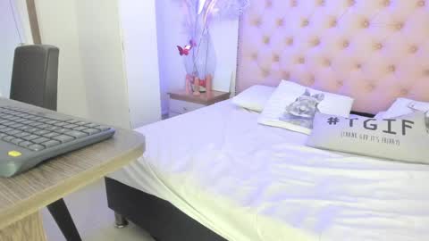 denisse_logan online show from 04/29/26, 03:10