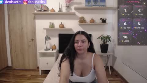    online show from 10/22/25, 02:39