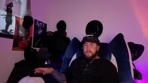 Snapshot of denjig chatting on 03/09/26, 03:10 Oliver online show from 03/09/26, 03:10