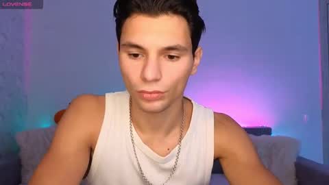 Snapshot of denlover chatting on 10/26/25, 07:47 Den online show from 10/26/25, 07:47