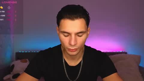 Snapshot of denlover chatting on 11/04/25, 07:51 Den online show from 11/04/25, 07:51