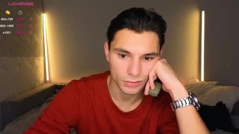 Snapshot of denlover chatting on 11/26/25, 12:39 Den online show from 11/26/25, 12:39