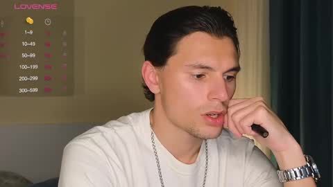 Snapshot of denlover chatting on 04/25/26, 03:53 Den online show from 04/25/26, 03:53