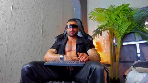 Snapshot of dennis_cox_ chatting on 02/22/25, 05:44 dennis_cox_ online show from 02/22/25, 05:44