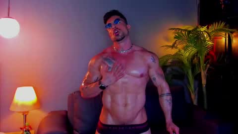 Snapshot of dennis_cox_ chatting on 10/19/25, 10:54 dennis_cox_ online show from 10/19/25, 10:54