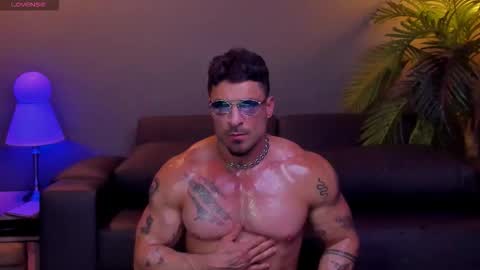 Snapshot of dennis_cox_ chatting on 11/07/25, 05:51 dennis_cox_ online show from 11/07/25, 05:51