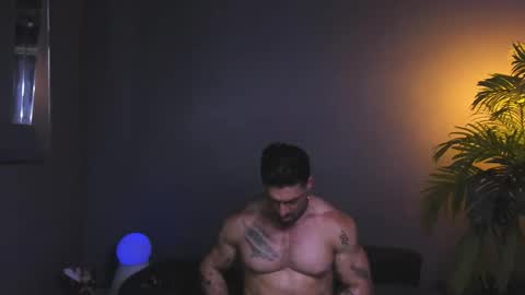 Snapshot of dennis_cox_ chatting on 11/30/25, 12:09 dennis_cox_ online show from 11/30/25, 12:09