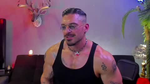 Snapshot of dennis_cox_ chatting on 04/11/26, 04:44 dennis_cox_ online show from 04/11/26, 04:44