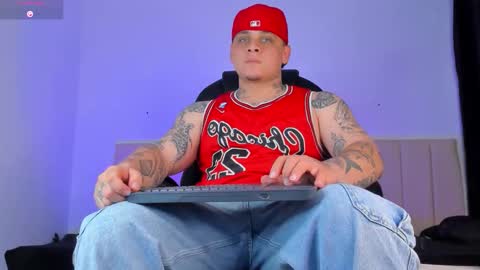 dennis munera online show from 11/28/25, 04:48