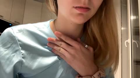 Denni online show from 09/16/25, 06:53