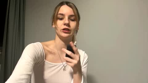 Denni online show from 12/03/25, 06:39