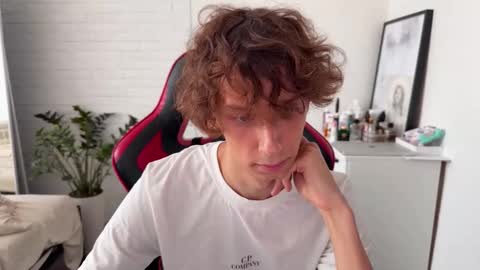 Snapshot of denobluora chatting on 10/03/25, 11:51 Jasper online show from 10/03/25, 11:51