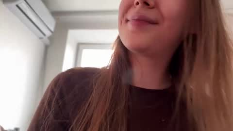 Snapshot of denobluora chatting on 10/12/25, 02:05 Jasper online show from 10/12/25, 02:05