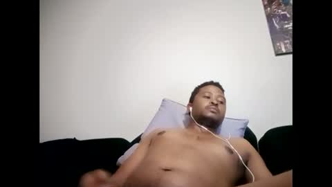 Snapshot of dentzo chatting on 02/01/26, 01:15 mastER blACK online show from 02/01/26, 01:15