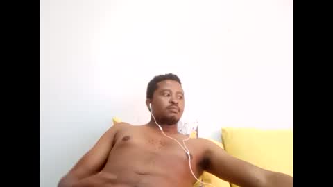 Snapshot of dentzo chatting on 02/23/26, 12:24 mastER blACK online show from 02/23/26, 12:24