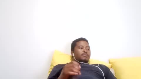 Snapshot of dentzo chatting on 02/25/26, 10:30 mastER blACK online show from 02/25/26, 10:30