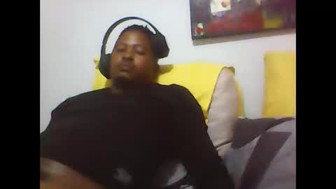 Snapshot of dentzo chatting on 03/24/26, 04:06 mastER blACK online show from 03/24/26, 04:06