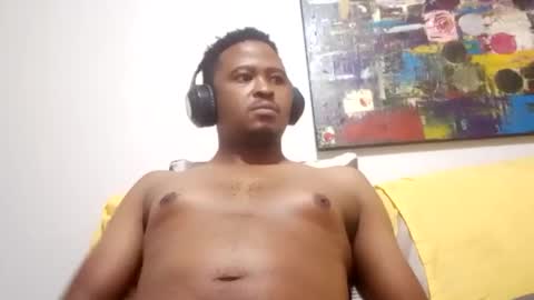 Snapshot of dentzo chatting on 03/31/26, 12:12 mastER blACK online show from 03/31/26, 12:12