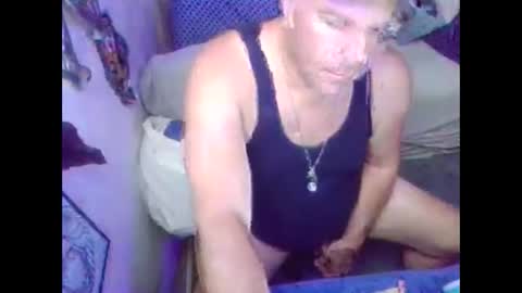 Snapshot of denveversbb chatting on 10/18/25, 04:15 denveversbb online show from 10/18/25, 04:15