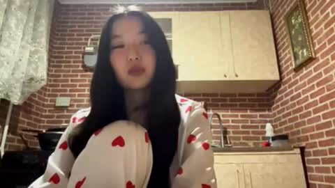 Snapshot of denysebernacchi chatting on 09/17/25, 02:19 Emma online show from 09/17/25, 02:19