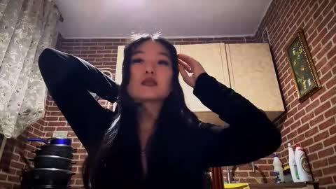 Emma online show from 12/14/25, 01:49