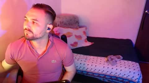 Dereck Mills3 online show from 05/04/26, 02:18