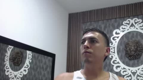 Snapshot of dereck_smithh chatting on 06/13/26, 03:37 Dereck online show from 06/13/26, 03:37