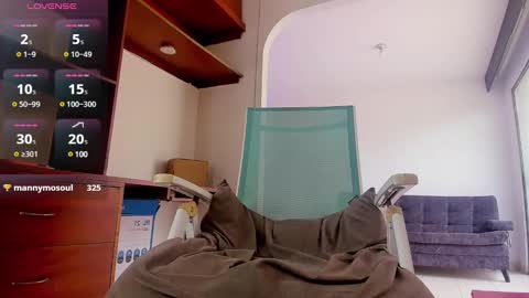 Snapshot of dereckhardd chatting on 02/27/25, 02:10 dereckhardd online show from 02/27/25, 02:10