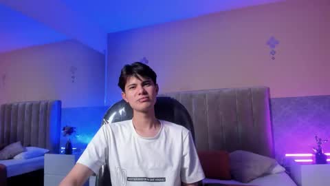 derek_sinn online show from 03/08/26, 03:10