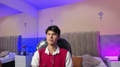 derek_sinn online show from 03/16/26, 09:08