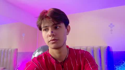 derek_sinn online show from 05/19/26, 08:15