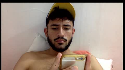 Snapshot of derek_smiith chatting on 02/06/25, 11:32 Derek smiith online show from 02/06/25, 11:32