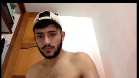 Snapshot of derek_smiith chatting on 02/15/25, 08:33 Derek smiith online show from 02/15/25, 08:33