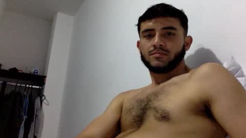 Snapshot of derek_smiith chatting on 12/02/25, 05:24 Derek smiith online show from 12/02/25, 05:24