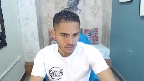 D E R E K online show from 12/02/25, 12:21