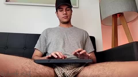 Derek independent model  online show from 03/08/25, 04:39