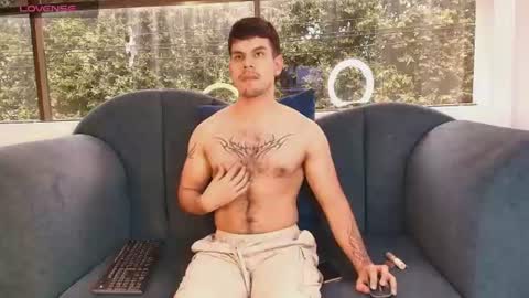 derek_voss online show from 06/17/26, 01:34