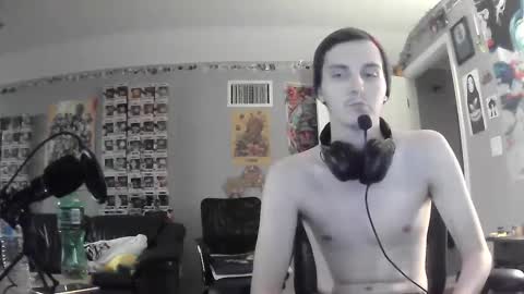 Snapshot of derekdings chatting on 12/05/24, 12:30 derekdings online show from 12/05/24, 12:30