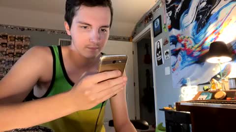 Snapshot of derekdings chatting on 12/17/24, 07:59 derekdings online show from 12/17/24, 07:59